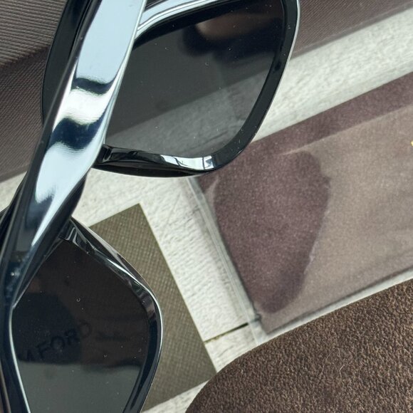 Tom Ford Tortoise Square Sunglasses - Viral Y2K Babe Vibe